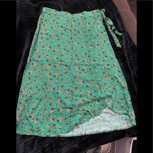 Conversations by ANTHROPOLOGIE green strawberry wrap skirt size XL